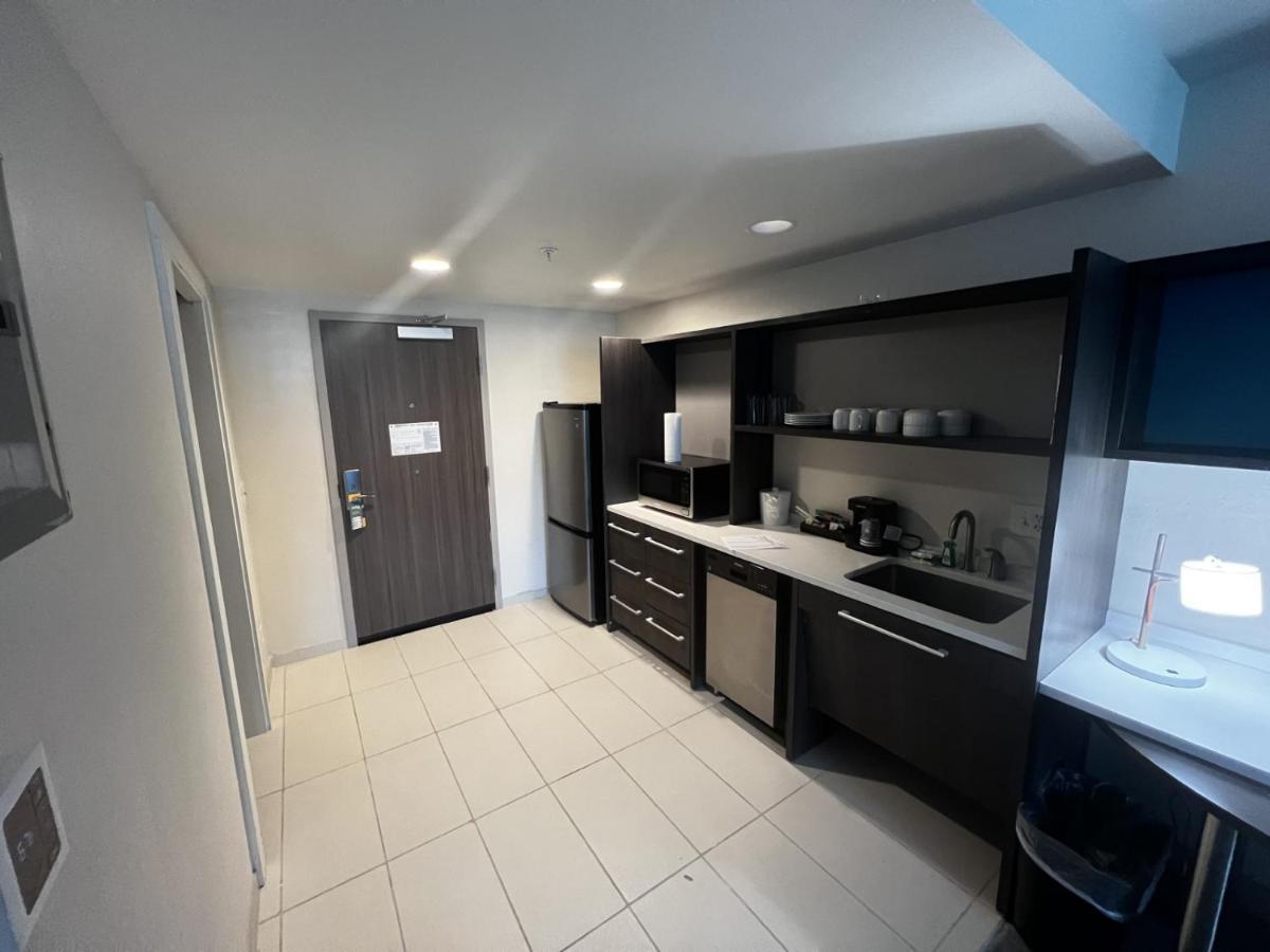 Home2 Suites By Hilton Хинесвилл Экстерьер фото