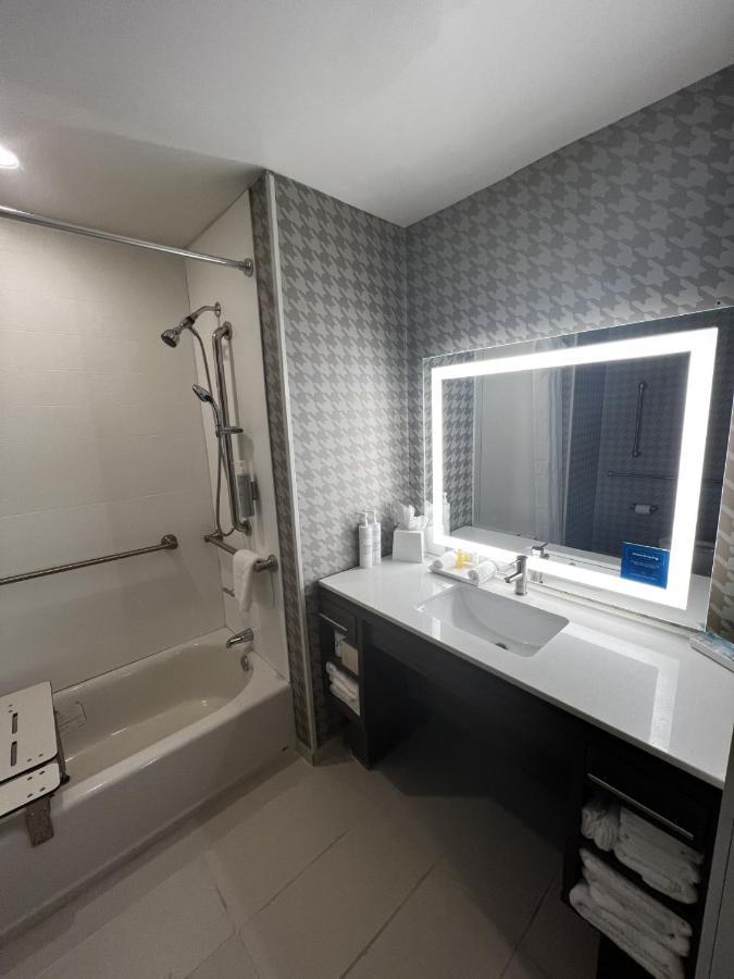 Home2 Suites By Hilton Хинесвилл Экстерьер фото