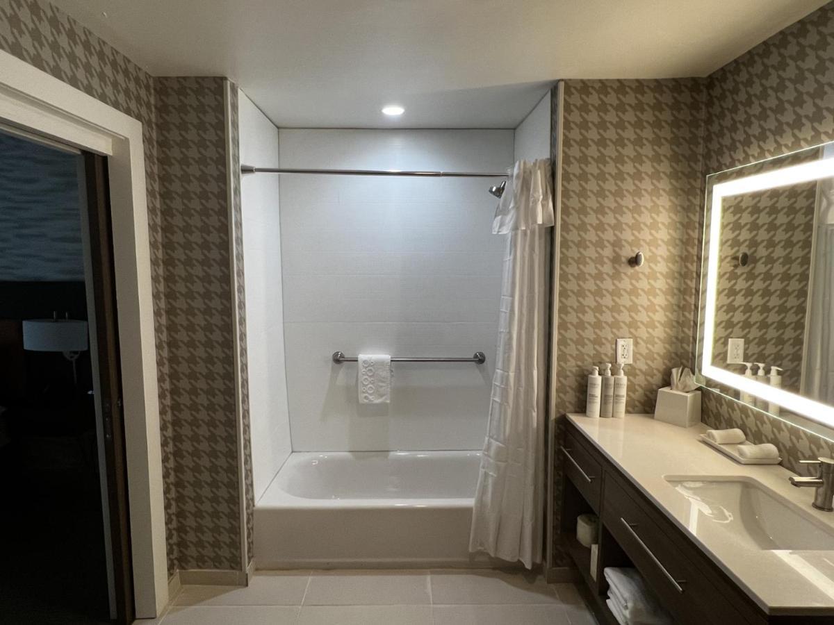 Home2 Suites By Hilton Хинесвилл Экстерьер фото